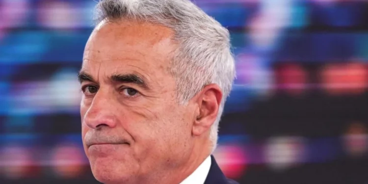 Umukandida wishyaka Far-right yiteguye gutsinda mu matora ya perezida wa Romania