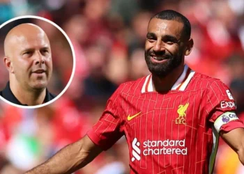 Arne Slot yatunguwe n’uburyo ikipe ya Liverpool itigeze yongera amasezerano Mohamed Salah