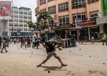 Abanyakenya bigaragambije i Nairobi kubera ishimutwa ryibasiye abanenga guverinoma