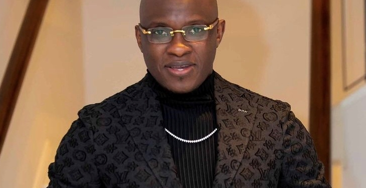 Tobi Adegboyega arashinjwa kunyereza amafaranga agera kuri miliyoni 1.87 z’amapawundi