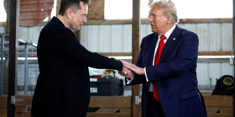 Trump yibeshye asangiza ubutumwa bw’ibanga yandikiranye na Elon Musk kuri Truth Social