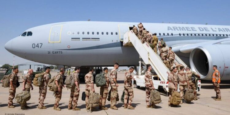 Nyuma yo kwirukanwa k’ubutaka bwa Tchad: Abasirikare b’Ubufaransa buriye Indege barataha