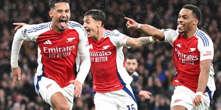 Arsenal FC yaciye impaka ubwo yatsindaga MNU 2-0