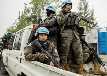 Abacanshuro barwanaga ku ruhande rwa RDC bashyize intwaro hasi, bashobora kunyura mu Rwanda bava i Goma