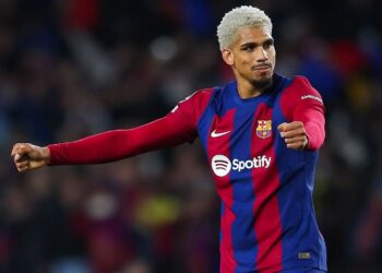 Ronald Araujo ari hafi gusinya amasezerano mashya na FC Barcelona vuba aha