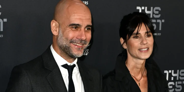Umutoza wa Manchester City, Pep Guardiola, yatandukanye n’umugore we Cristina Serra nyuma y’imyaka 30 bashyingiranwe