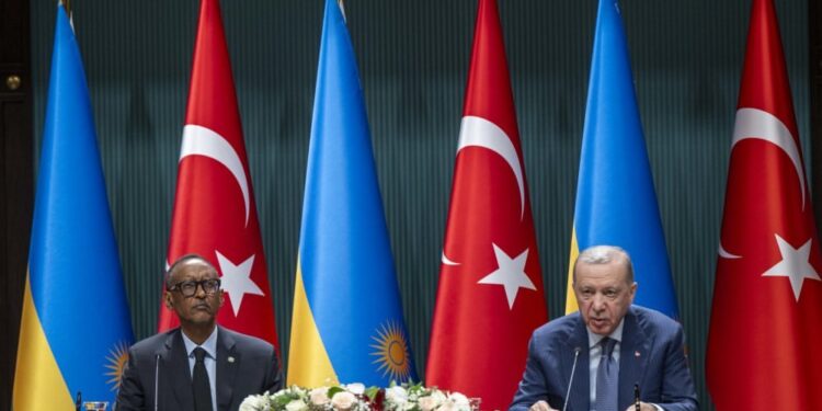 Perezida wa Turikiya Erdoğan ashimangira ko u Rwanda ari icyitegererezo ku mugabane wa Afurika
