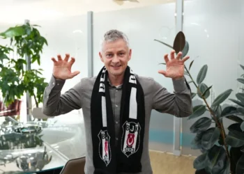 Ole Gunnar Solskjær yinjiye nk’umutoza mushya wa Beşiktaş kugeza muri Kamena 2026!