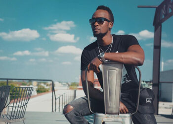 Umuhanzi Meddy yahinduye umuvuno: Yiyeguriye indirimbo zo kuramya no guhimbaza Imana