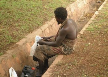 Impanuro ku bantu bagiye kwivuza indwara zo mu mutwe nyuma yo gukoresha inzego gakondo n’imisengere