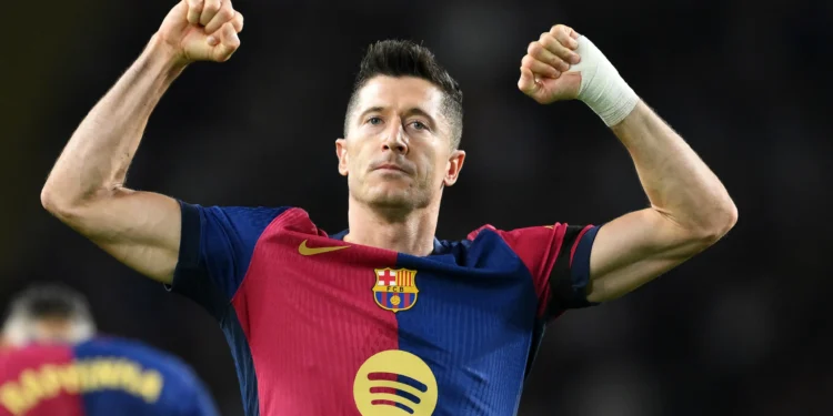 Robert Lewandowski yatangaje ko akiri muri Barcelona Kugeza muri 2026