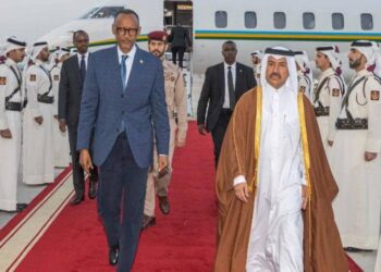 Perezida Paul Kagame yagiriye uruzinduko rw’akazi muri Qatar
