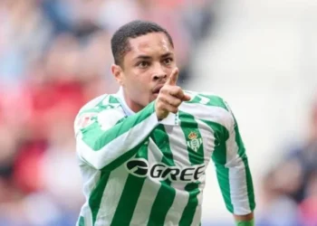 Palmeiras irimo gusoza amasezerano yo kugura Vitor Roque imuvanye mu ikipe ya Barcelona