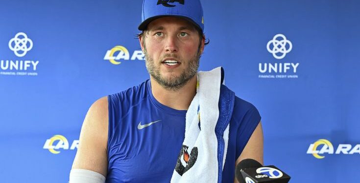 Matthew Stafford Yasinye Amasezerano Mashya na Los Angeles Rams, Avugwaho na McVay, Giants na Garoppolo