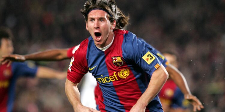 Itariki Nk’iyi mu Mateka: Hat-Trick ya Mbere ya Lionel Messi mu Mwenda wa FC Barcelona