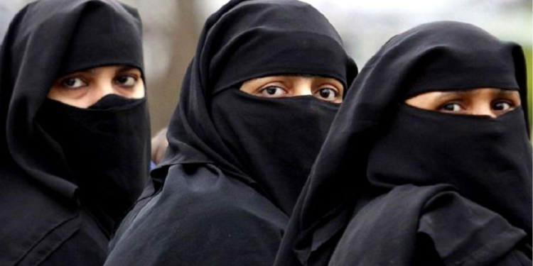 Polisi y’u Rwanda yibukije Abasilamukazi amoko y’imyambaro yemewe, Nikab ikaba itemewe