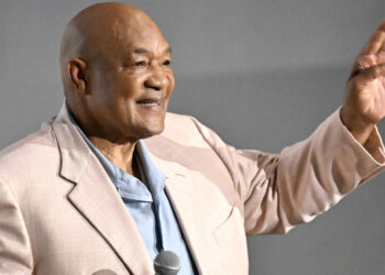 Umunyabigwi mu iteramakofe George Foreman yitabye imana ku myaka 76