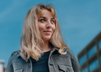 Kat Abughazaleh, umunyamakuru wa TikTok ushaka impinduka muri Politiki ya Amerika