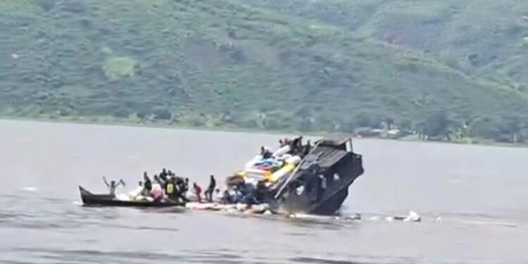 DRC: Abagera kuri 25, barimo abakinnyi b’umupira w’amaguru, bapfiriye mu mpanuka y’ubwato