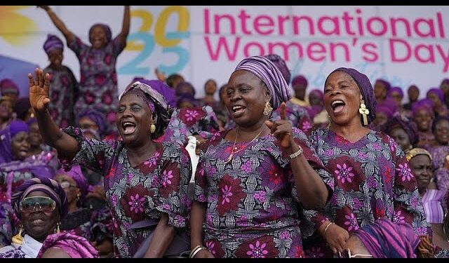 Ibihumbi by’abagore muri Nigeria bizihije umunsi mpuzamahanga w’abagore mu birori byuzuye ubushake n’ubushishozi