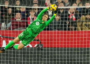 Iminsi Wojciech Szczesny yamaze yarahagaritse gukina nkuwabigize umwuga yaba ari iyo kwiyuburura?