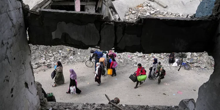 Gaza: Abaturage bakomeje kwimurwa, batazi aho berekeza
