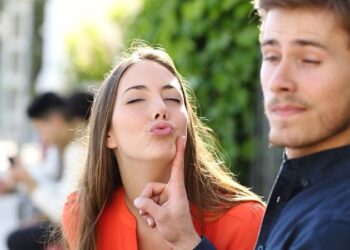 Impamvu umugabo ashobora kureka kugusoma: Si urukundo rwashize