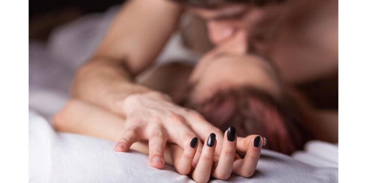 Ubushakashatsi bugaragaza ko gukora imibonano mpuzabitsina kenshi bishobora gutuma ugaragara nk’ukiri muto