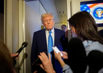 Isoko mpuzamahanga mu ihungabana rikabije: Trump akomeje kwihagararaho ku bihano by’ubucuruzi.