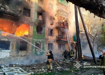 Uburusiya bwongeye gukubita Ukraine,  amaraso, amajwi n’amasasu nubwo Trump yasabye ngo “GUHAGARIKA!”