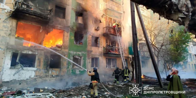 Uburusiya bwongeye gukubita Ukraine,  amaraso, amajwi n’amasasu nubwo Trump yasabye ngo “GUHAGARIKA!”