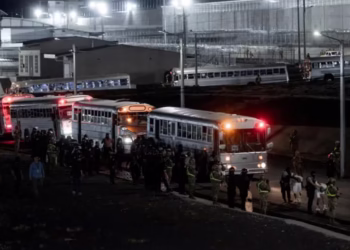 Umuhungu w’umunyavenezuela yagize icyo avuga nyuma yo guhagarikirwa koherezwa n’uyrukiko rukuru rwa Amerika.