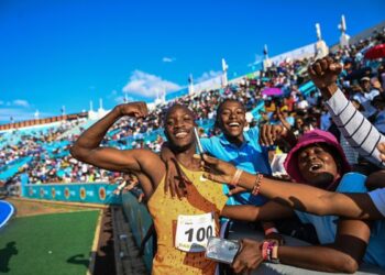 Letsile Tebogo yatsindiye iwabo muri FNB Golden Prix, ashimisha ibihumbi by’abafana