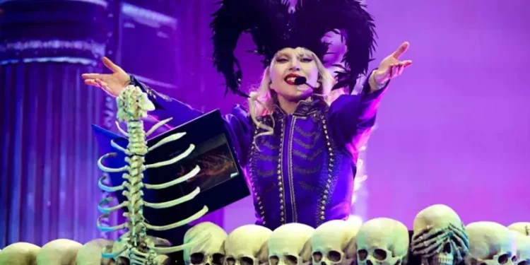 Imyambarire y’ibyamamare yahigitse iyindi ku rubyiniro muri Coachella 2025