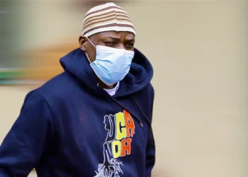 Alien Skin yaciye ruhinganyuma: Ashobora Kwimukira burundu muri Kenya kubera guhigwa no kwicwa!