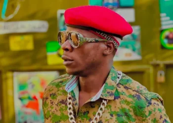 Agashinyaguro! Alien Skin ajyanywe kwa muganga nyuma yo gukubitirwa na rubanda i Iganga