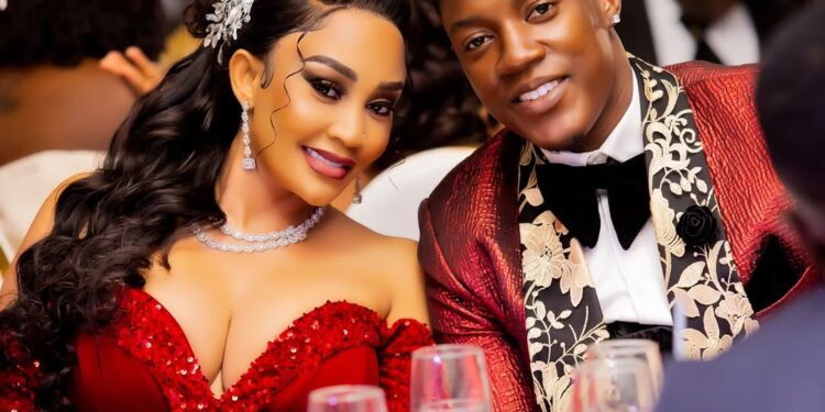 Shakib yemeje ko adashobora kumara icyumweru adasohokanye na Zari!