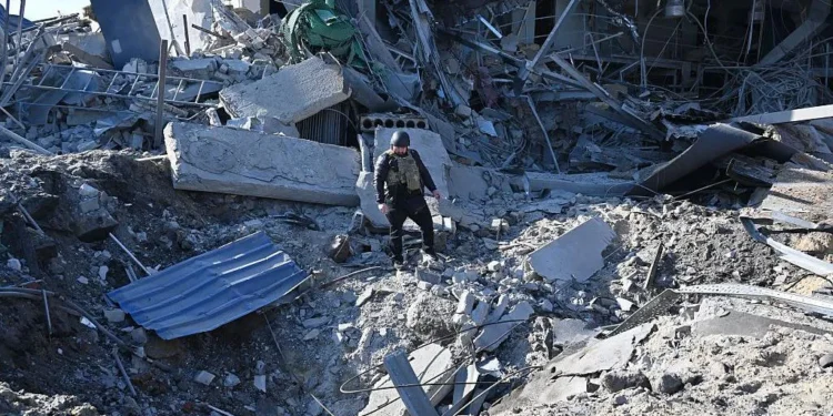 Agahenge kabyaye urupfu, Putin arongeye arasa Ukraine.