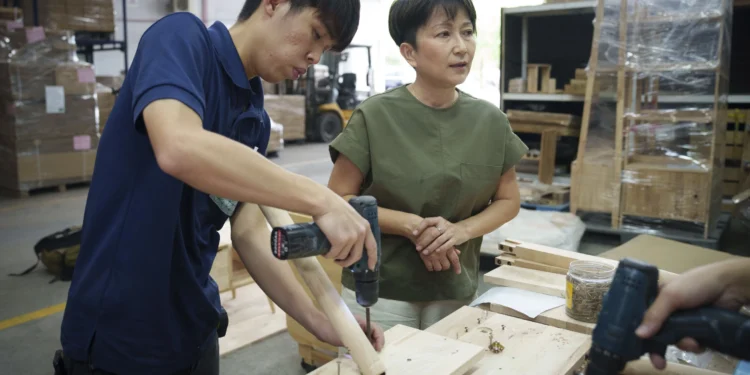 Inganda z’ibikoresho by’inzu muri Maleziya mu mukwabu wo kwirinda imisoro mishya ya Trump.