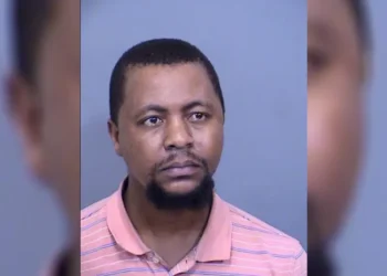 Umukozi wa Group Home yatawe muri yombi azira gusindira ku kazi no gupfisha umukiriya.