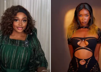 Rema Namakula ashimira Shena Skies ku ruhare rwe mu kwandika indirimbo zakunzwe.