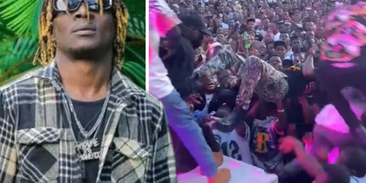 King Saha mu mazi abira nyuma y’uko abacungamutekano be bashinjwe gukubita abantu.