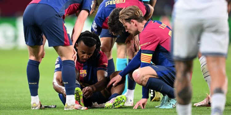 Jules Koundé yagize imvune, agomba kumara ibyumweru bitatu hanze y’ikibuga