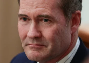 Mike Waltz yafotowe akoresha Signal muri White House nyuma y’akaga ka “Signalgate”