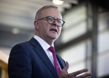 Amatora ya Australia: Intsinzi ikomeye ya Anthony Albanese n’impinduka mu mitekerereze y’abaturage.