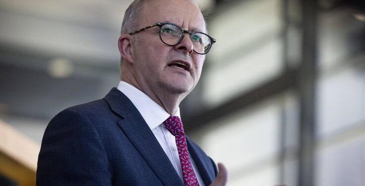 Amatora ya Australia: Intsinzi ikomeye ya Anthony Albanese n’impinduka mu mitekerereze y’abaturage.