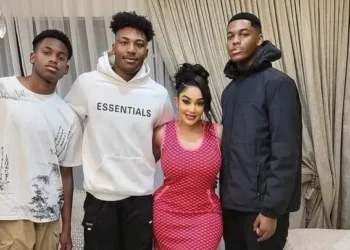 Zari Hassan yihanangirije abagore bashaka guhura n’abahungu Be: “Simukina kubana banjye”