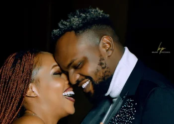 Ruth Akoragye yitandukanije na Victor Kamenyo, avuga ko urukundo rwabaye amateka