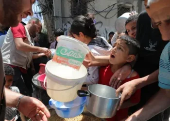 Ibisasu bya Isiraheli byahitanye abantu 62 muri Gaza, inzara ikomeje kwiyongera