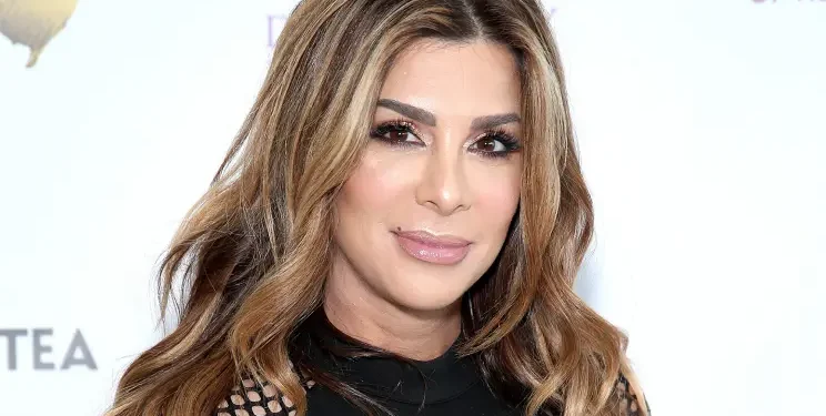 Siggy Flicker yihanangirije Kanye West: “Karma igiye kumugwaho kubera imvugo ye isesereza abayahudi”